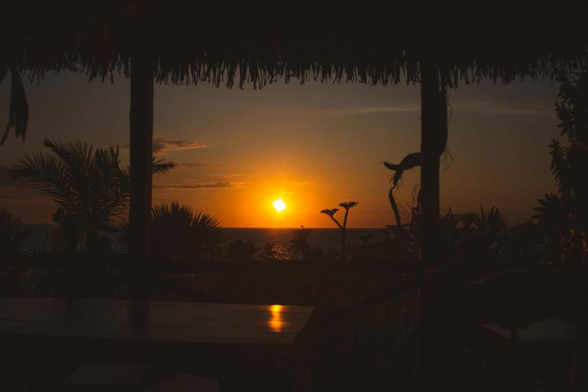 Coucher De Soleil Ambatoloaka  Εξωτερικό φωτογραφία